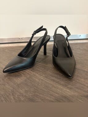 Sleek Black Pointed Slingback Heels